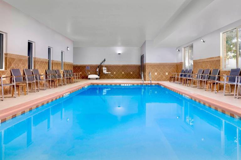 Country Inn & Suites by Radisson, Gainesville, FL in Alachua, FL