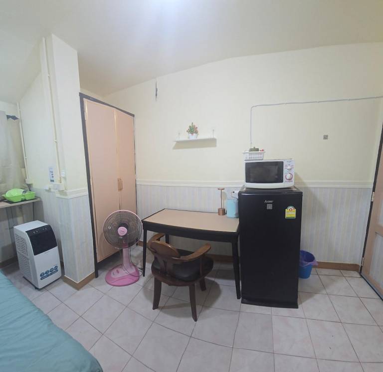 Pleasant house with terrace & yard | Perfect for remote work | Pets are welcome — photo 5