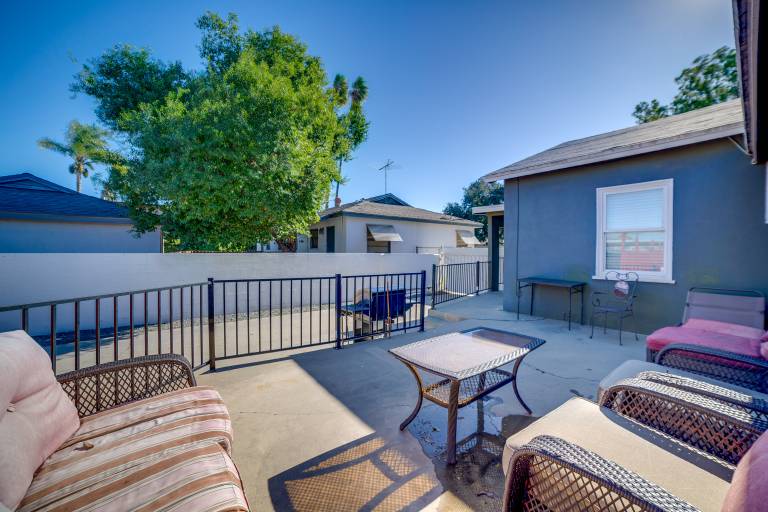 Family-Friendly Home 2 Mi to Dtwn Riverside — photo 2