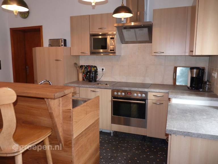 Fully equipped vacation home with patio | Pets are welcome — photo 4