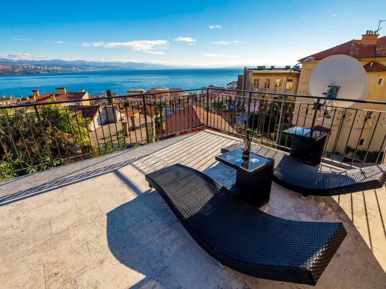 Fully equipped ample vacation home with patio, grill & garden | Beach nearby | Pet-friendly — photo 3