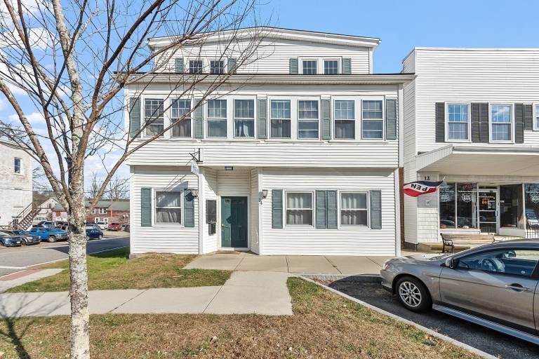 Apartment Hubbardston
