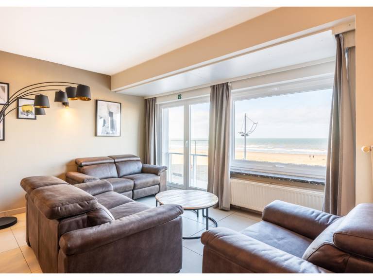 Apartment | Sea view — photo 2