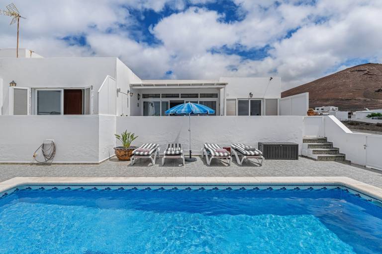 House with private pool & terrace | Mountain view in Tías