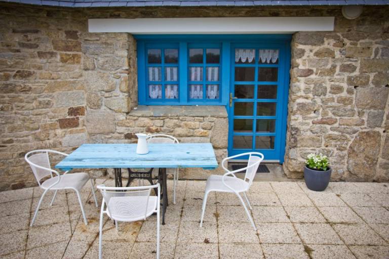 Gite with terrace, barbeque & yard — photo 3