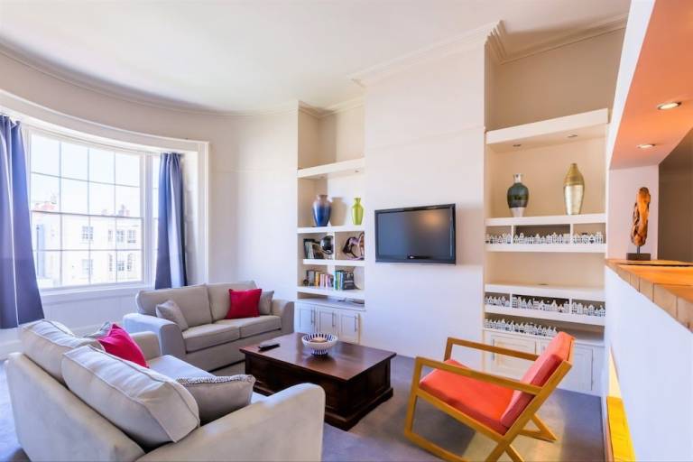 Apartment Cheltenham