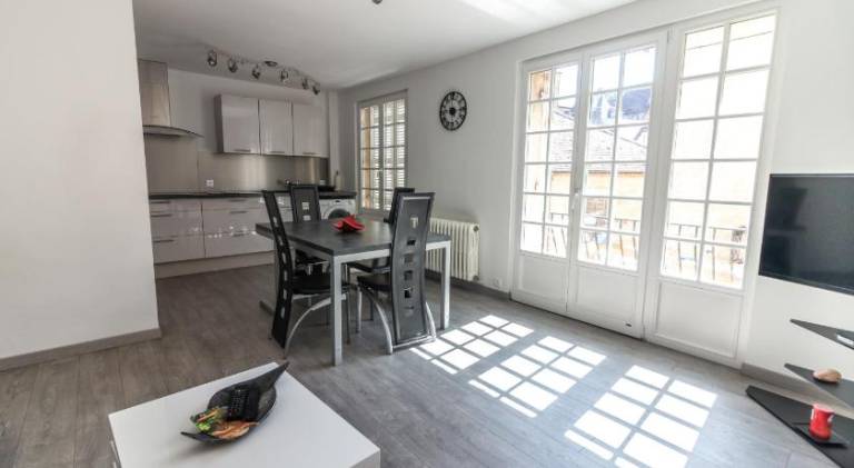 Rental apartment with 2 rooms for 4 persons in Sarlat-la-Canéda