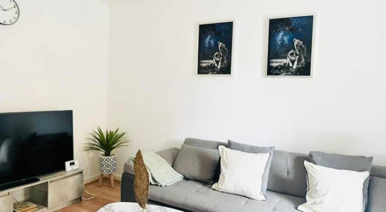 Vacation home with 3 rooms for 9 persons in Ashford
