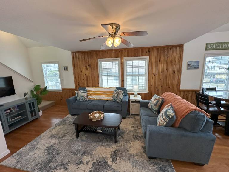 KD108- Near the Beach- 4 BRs, Just a Short Stroll to the Beach, Dog Friendly! — photo 2