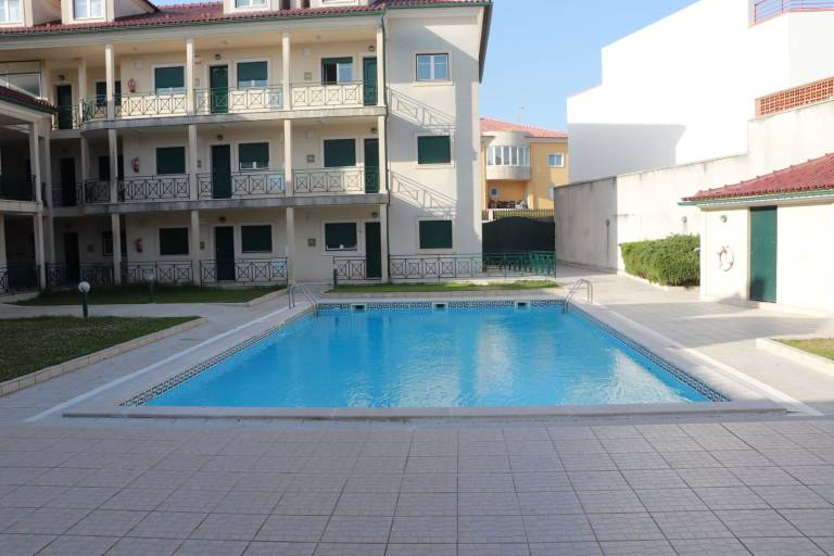 Fantastic apartment with pool access