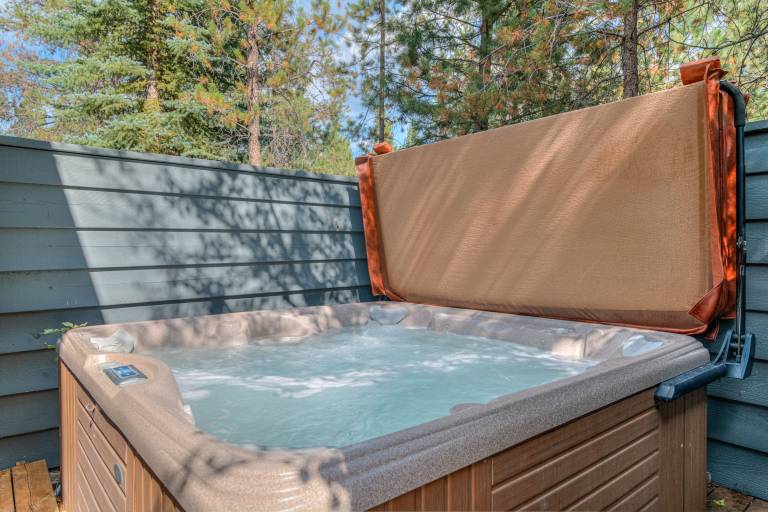 Family-oriented house with pool, fast internet & BBQ | Dogs allowed — photo 3