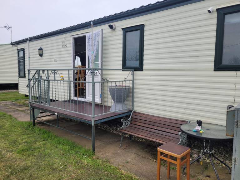 Discover comfort home from home 8-birth Caravan in Skegness