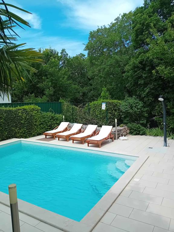 Fully equipped house with private pool, barbeque & terrace | Dogs allowed — photo 2