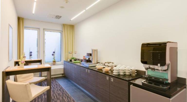 Novina Hotel Wohrdersee Nurnberg City — photo 5