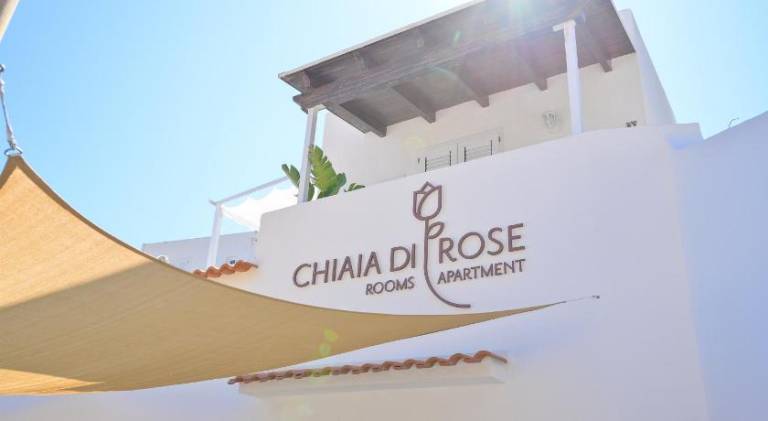 Chiaia Di Rose Rooms & Apartment — photo 4