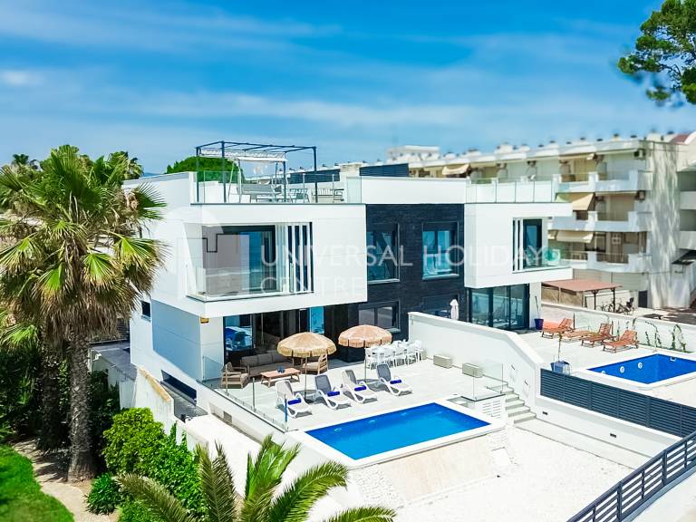 Fully equipped villa with patio, yard & private pool | Next to the beach | Dogs allowed — photo 3