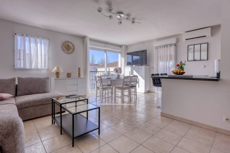 Family-oriented lovely apartment with terrace | Pet-friendly — photo 2