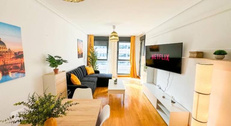 Rental apartment | Next to Puente de Piedra | Pets are welcome — photo 2