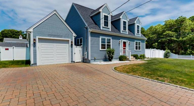 House with 4 rooms for 8 persons in West Yarmouth, MA