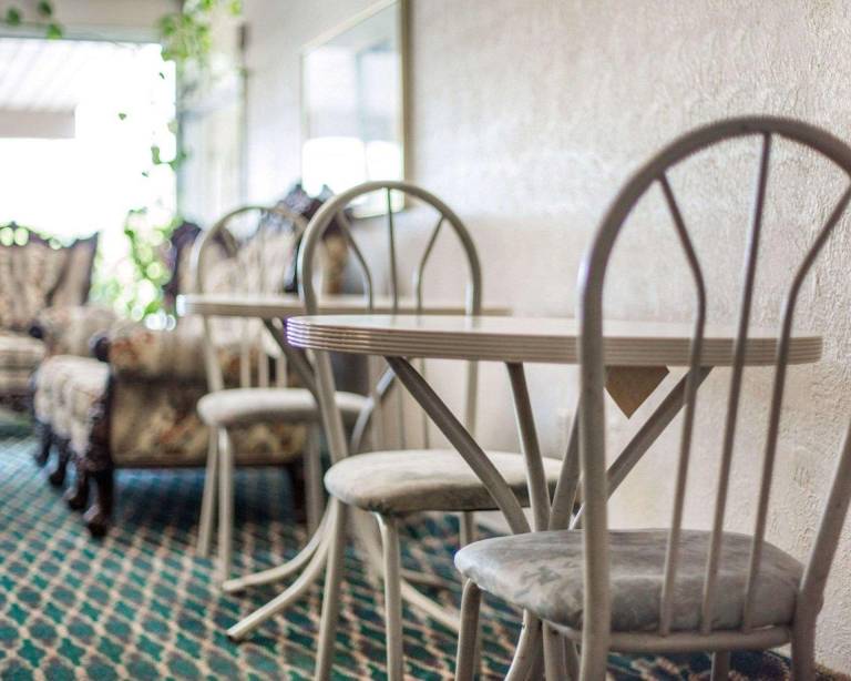 Rodeway Inn — photo 5