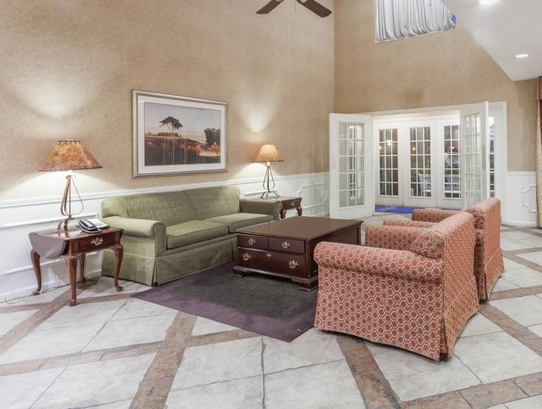 Baymont by Wyndham Hickory — photo 5