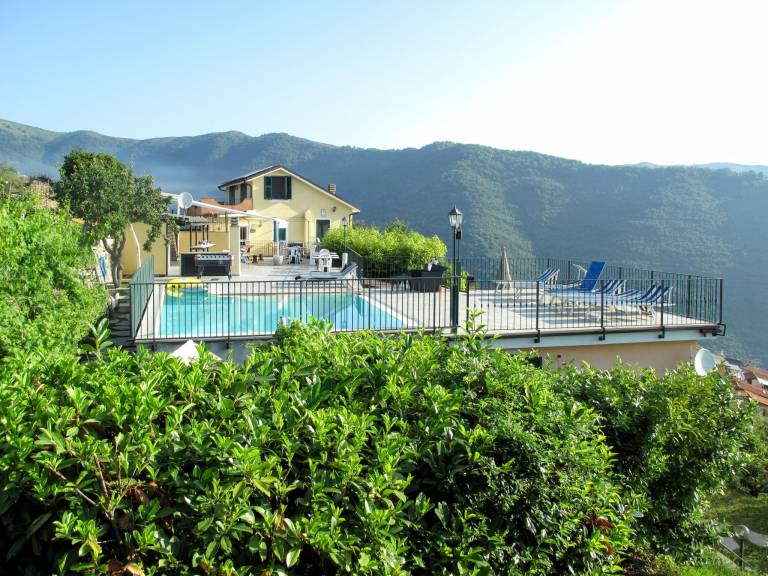 Ferienwohnung in Valloria für max. 6 Personen, Ferienwohnung in Valloria für max. 6 Personen,