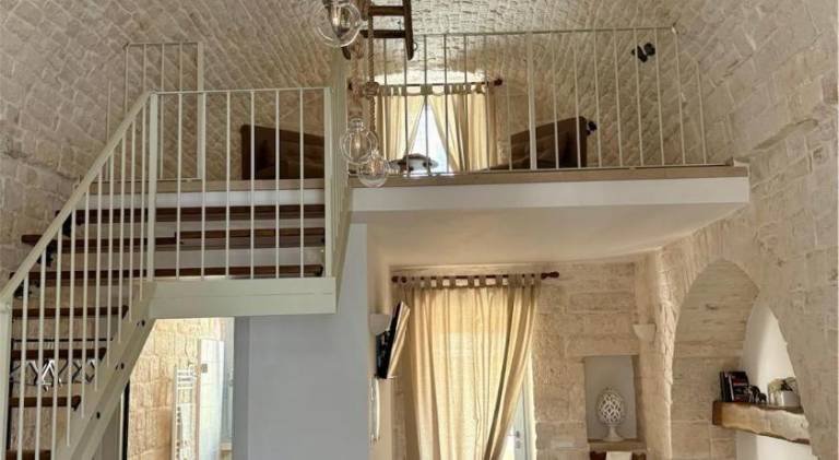 House with 1 room for 4 persons in Alberobello