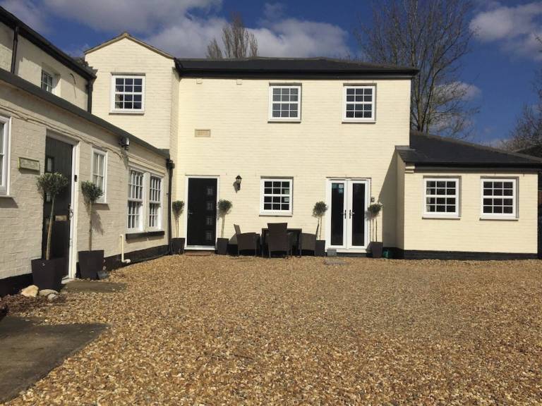 House  Saint Neots