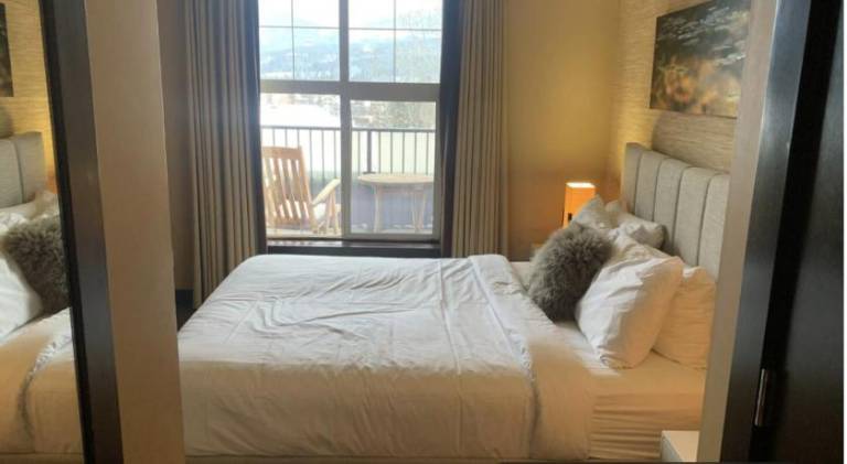 Serviced apartment with sauna, jacuzzi & terrace — photo 2