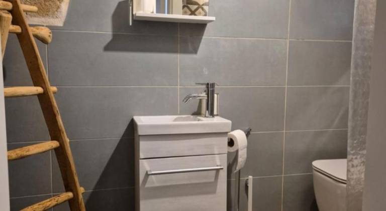 Vacation home | Suitable for remote work | Pets allowed — photo 3