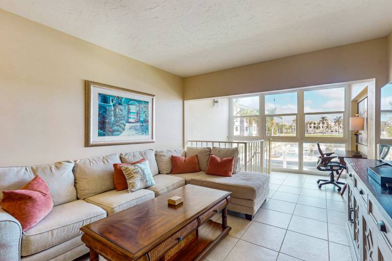 Condo  Naples