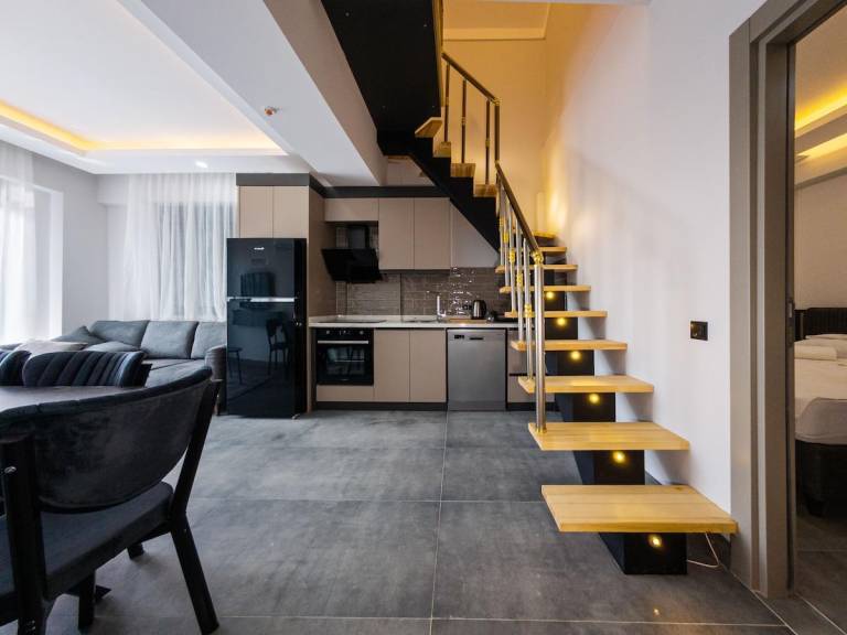 House with barbecue, yard & pool | Suitable for remote work in Antalya