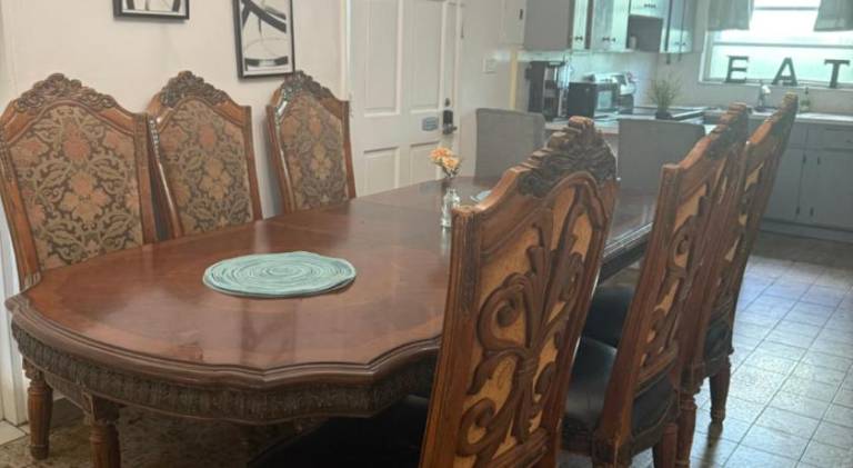 Mango private room in shared house — photo 2