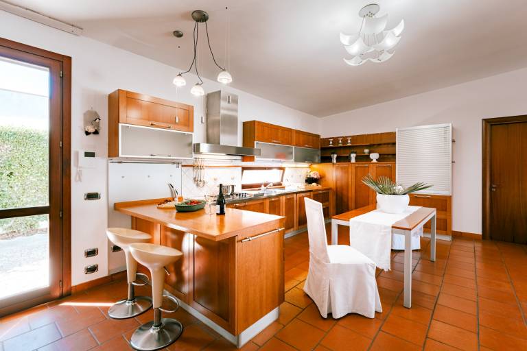 Fully equipped villa with private pool, jacuzzi & barbecue | Garden view | Dogs allowed — photo 5