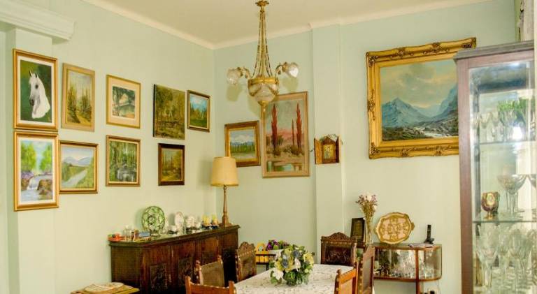 Bed and breakfast Capital Department