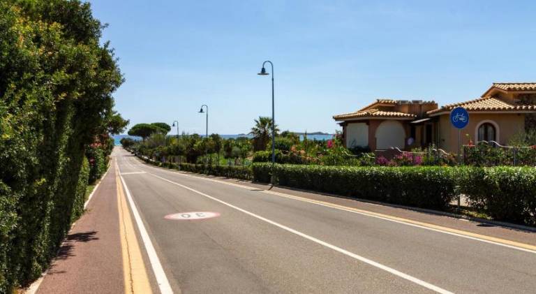 600m from the beach - Garden and Sea View — photo 4