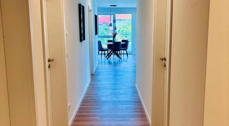Apartment with garden & terrace — photo 5