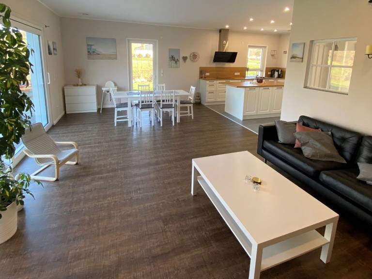 Apartment 'Repetal' with Private Terrace, Garden and Wi-Fi — photo 5