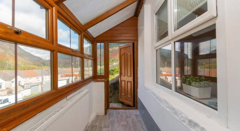The SPACE Large House In Afan Forest Bike Park By STAE-Homes — photo 3