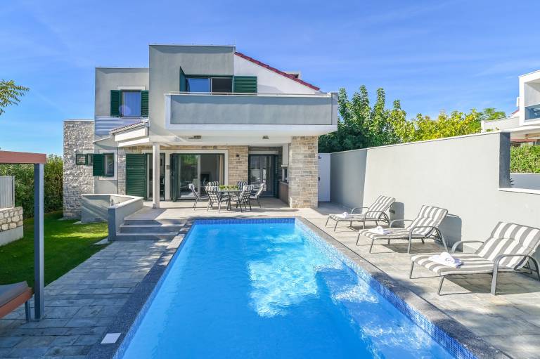 Villa Novalja