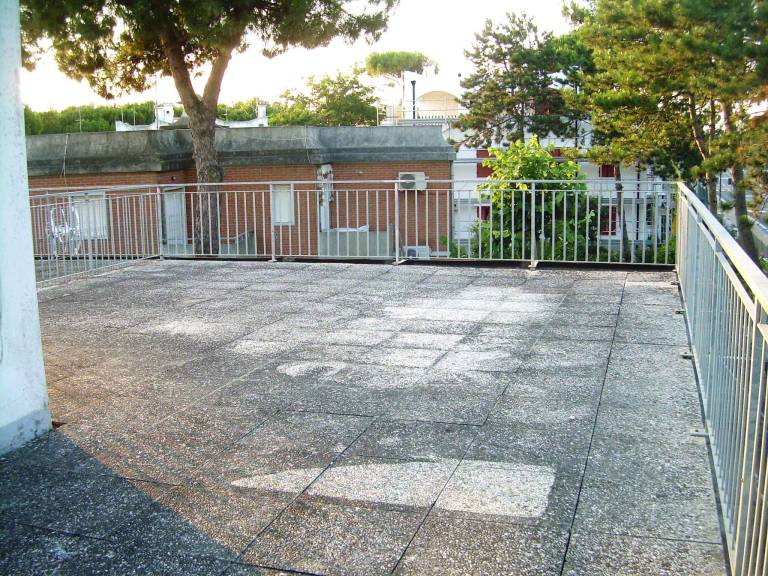 Holiday apartment with terrace — photo 3