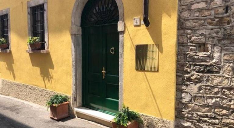 Apartment with 2 rooms for 5 persons in Gargnano