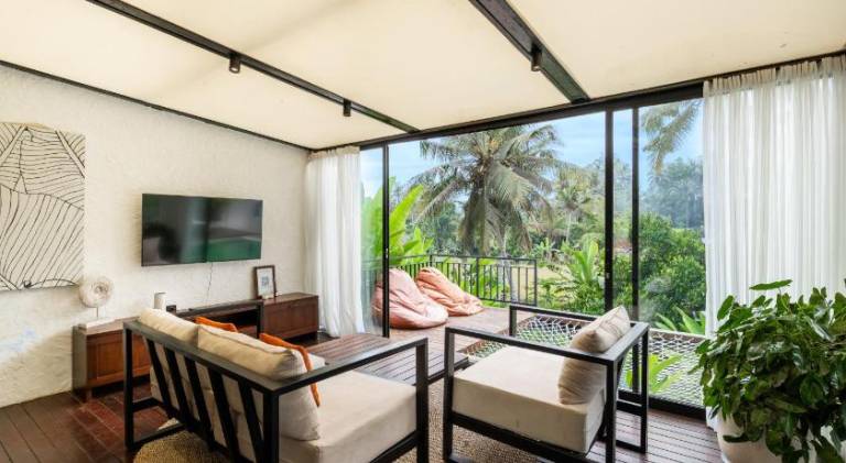 OasisLuxuryVilla Ubud with Expansive Pool Privacy — photo 4