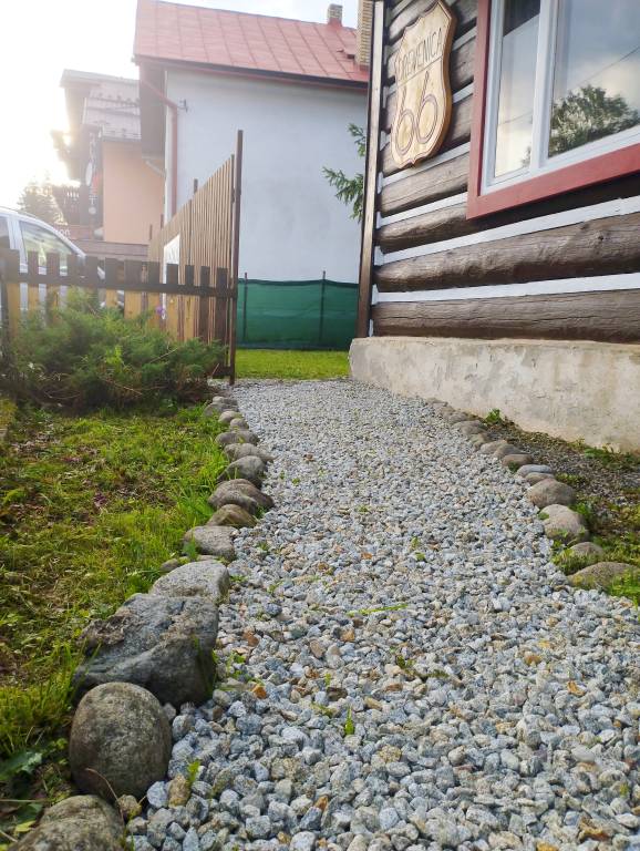 House with yard & BBQ — photo 2