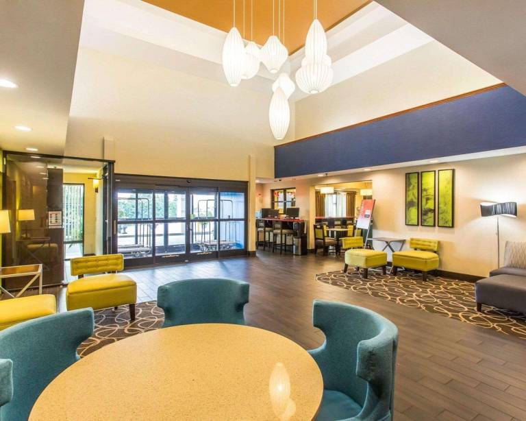 Comfort Suites Cookeville — photo 2