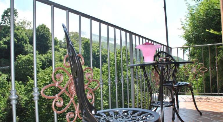 B&B 40 Steps — photo 3