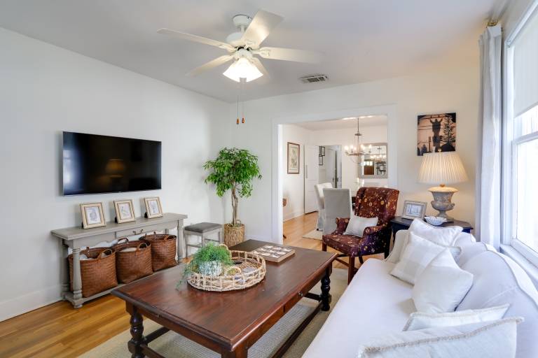 4 Mi to Dtwn: Baton Rouge Bungalow w/ Private Yard — photo 4