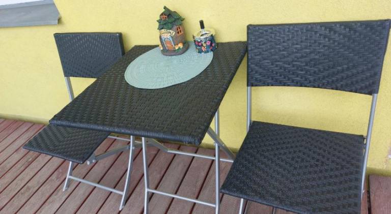Holiday apartment with patio | Pet-friendly — photo 5