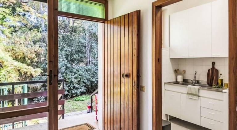House with 2 rooms for 6 persons — photo 4