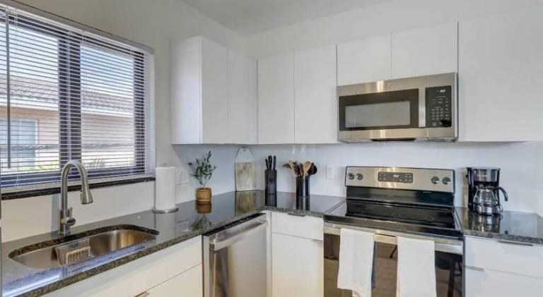 Beachy&Boho apt for 6 people with kitchen and pool — photo 3